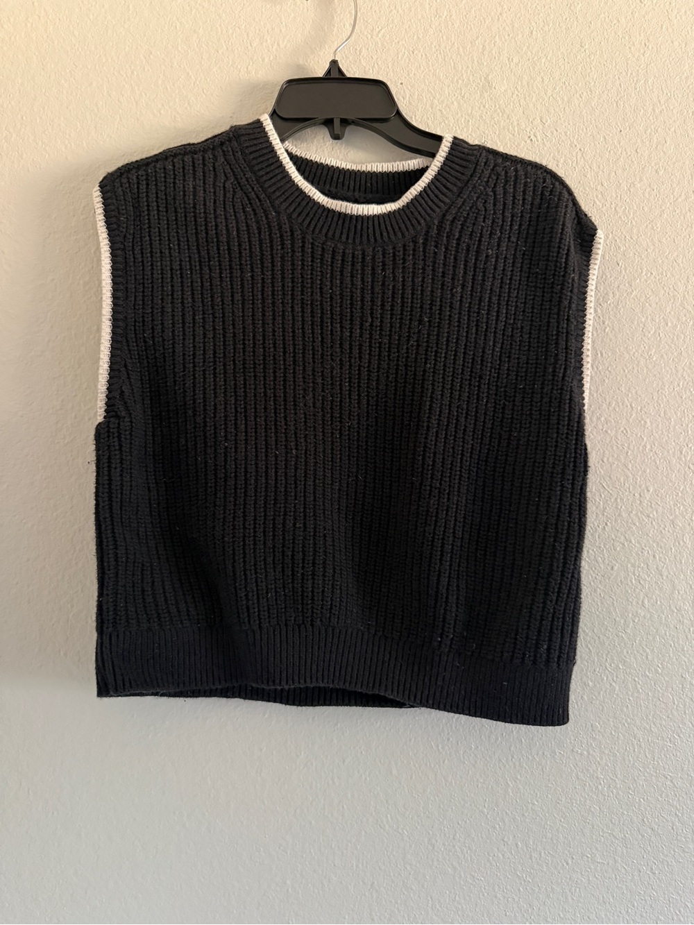 Abercrombie & Fitch Navy Knit Sweater Vest White Trim Preppy Classic